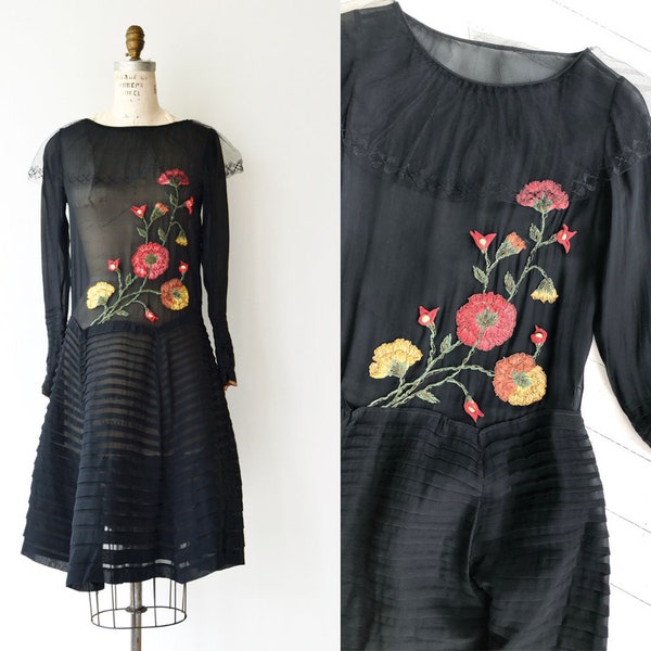 Floral Crewel silk dress | silk 1920s dress | vintage 20s dress