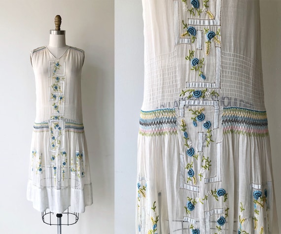 Daychovo dress | vintage 1920s dress | folk embroi