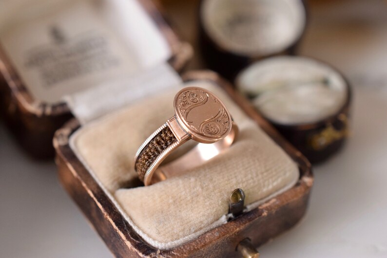 Victorian Hairwork Mourning Ring 1800s 14K Gold Hair ring image 6