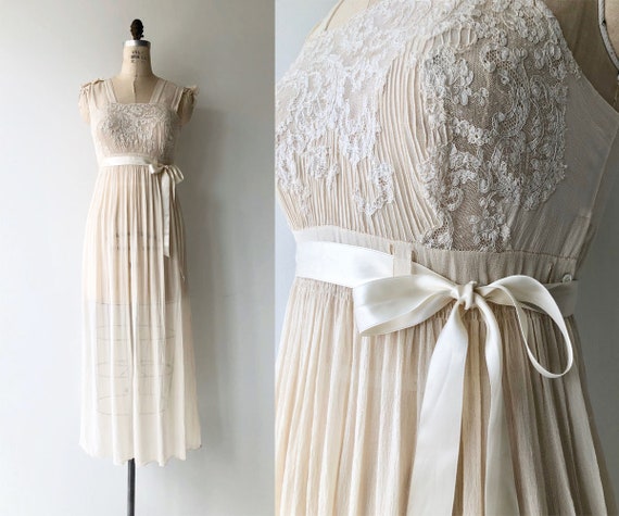 Chantilly silk lingerie | 1900s Edwardian nightgow