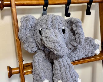 19&quot; Tall Ensley The Chunky Knit Elephant Snuggler
