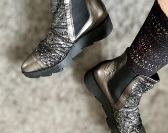 Italian shoes Boots Spring boots leather slip-on with a sharp toe, EU40