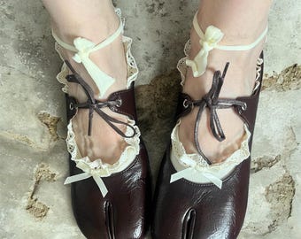 Tabi Mary Jane Shoes, Brown Split Toe Ballerinas EU39/38