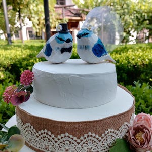 Rustic Bird Wedding Cake Topper – Wooden Bride and Groom Birds – Bluebird Couple Cake Decoration – Lovebird Wedding Cake Topper