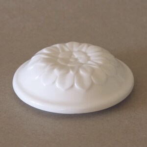 White Porcelain Reclining Buddha Mug with Lotus Lid image 5