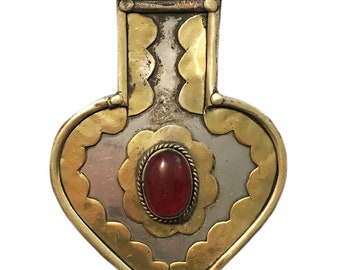 Vintage Silver and Brass Pendant with Carnelian in Scallop Design