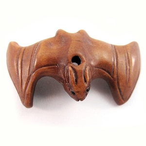 Fledermaus Buchsbaum Ojime Perle