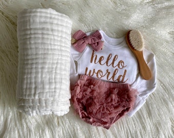 PREORDER Baby girl coming home outfit, hello world outfit, home coming outfit for baby, newborn clothes, gift box for baby