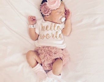 Baby girl coming home outfit, hello world, ruffle bloomers pink, newborn picture outfit, baby girl clothing, baby shower gift
