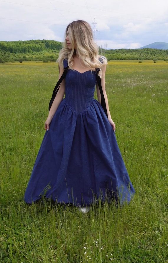 princess polly baby blue dress Elegant Denim Corset Dress with Heart-Shaped Neckline in Blue Denim
