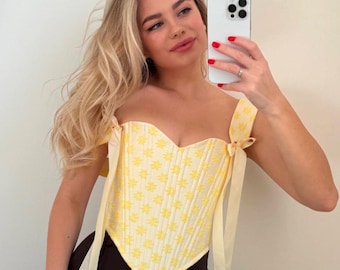 Top de corsé hecho a mano: Bustier sobre el busto con ajuste personalizado