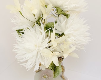 Crepe Paper Flowers-White Spider Dahlia Wedding Bouquet-Wedding Bouquet-Paper Wedding Bouquet-Anniversary Bouquet-Bridal Bouquet