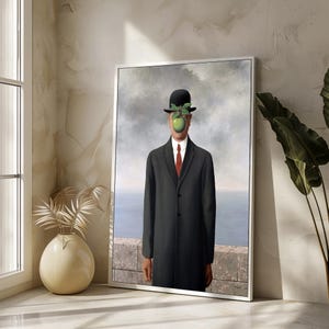 René Magritte&#39;s &#39;The Son of Man&#39; Canvas Painting - Iconic Surrealist Art Gift for Modern Home Decor