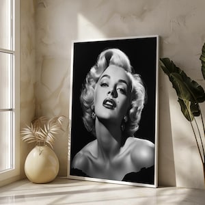 Timeless Beauty: Classic Black and White Portrait of Marilyn Monroe - Elegant and Iconic Canvas Painting for Vintage Glamour Decor