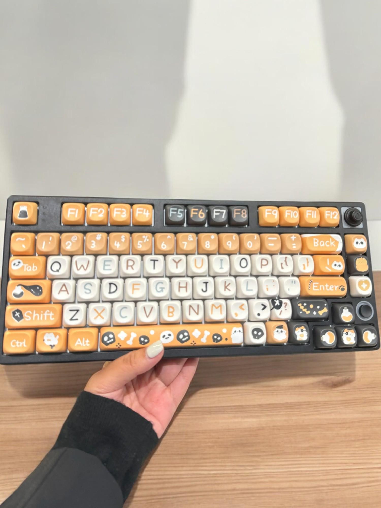 Halloween Keycaps | XOA Profile Keycap Set | PBT Material