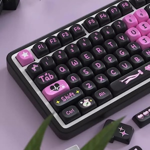 Schwarz Rosa Thema Tastenkappen | SOA Profil Keycap Set | PBT-Material | Tastenkappen für MX-Schalter | GMk Clone Artisan Keycap Set