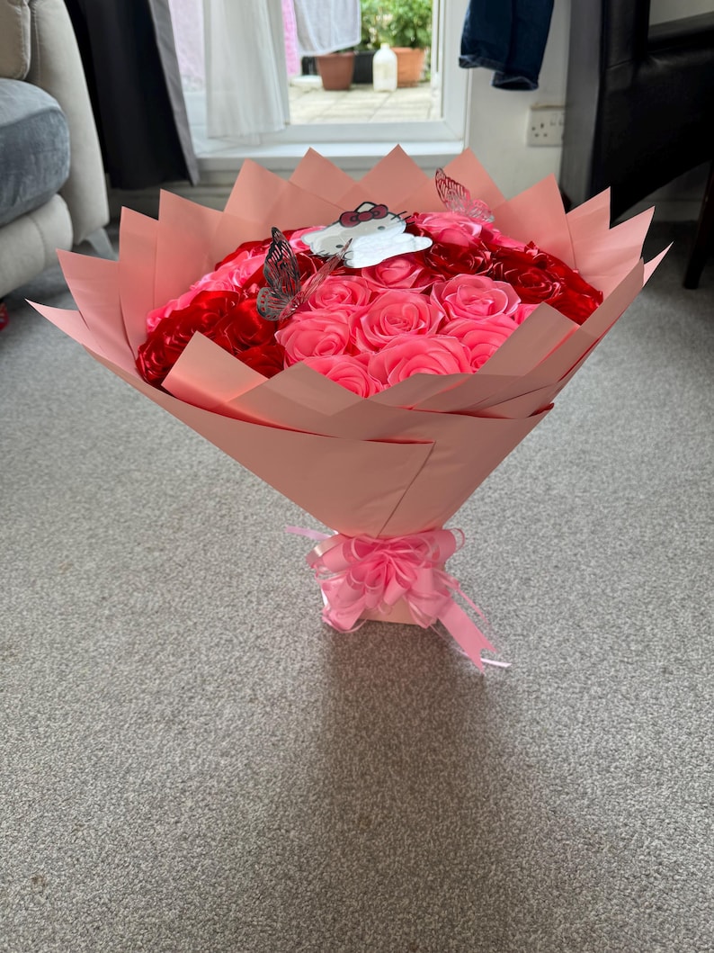 Eternal Rose Bouquet Hello Kitty - Etsy
