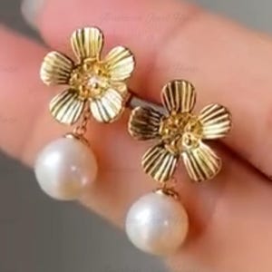 Teardrop Pearl Earrings gold, Brides jewelry, Bride Jewelry, drop pearl earrings, Bridal teardrop pearl Jewelry, Wedding pearl earrings