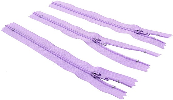 Standard Nylon Closed End Dress/Skirt Zip 553 - Lilac Standard Nylon Closed End Dress/Skirt Zip 553 - Lilac