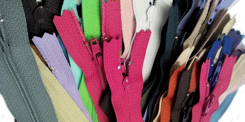 48pcs Nylon Coil Zippers Tailor Sewer Craft 9 Inch Crafter/'s Special pick YKK #3 Skirt /& Dress Closed Bottom Made in USA