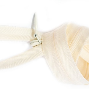 20 inch  Invisible Zipper Closed Bottom  Color 801 Off White (15 zippers a pack)