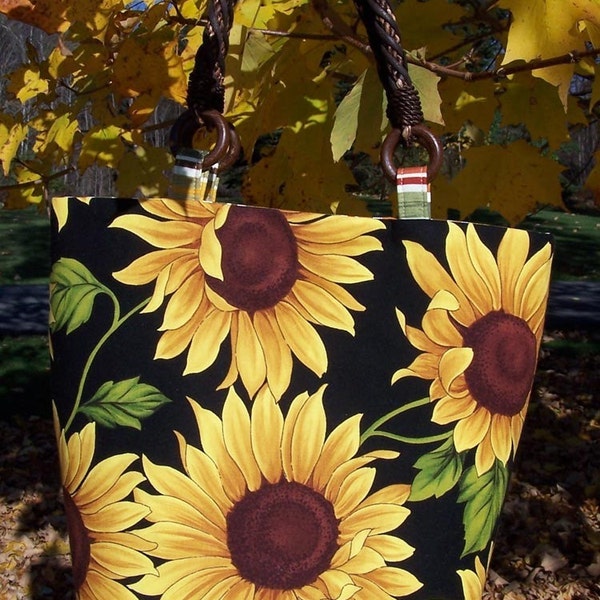 The Sunflower Bucket (black)