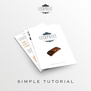 K&ouml;nnte beinhalten: Eine Anleitung zum Herstellen einer Lederb&ouml;rse. Die Anleitung tr&auml;gt den Titel "Simple Tutorial" und zeigt eine braune Lederb&ouml;rse mit einem gr&uuml;nen und gelben Akzent. Die Anleitung stammt von Lecprint Simple Patterns.