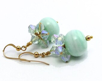Ljusa aquablå lampwork-glaspärlorörhängen handgjorda premiumkristallbikoner guldfyllda örhängen lampwork-flambearbetade glaspärlor