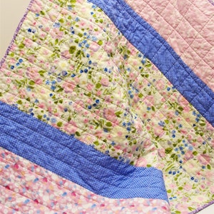 floral baby quilt, floral baby blanket, flowers, blueberries, cottage, bubbles "Belle Fleur"