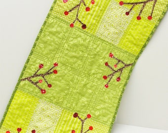 holiday quilted table runner in green with branches of red berries- "Merry Berries"- Christmas, winter, appliqued, Ready to Ship