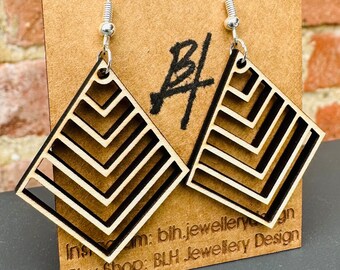 Geometrische Form baumeln Ohrringe - Chevron Ausschnitte