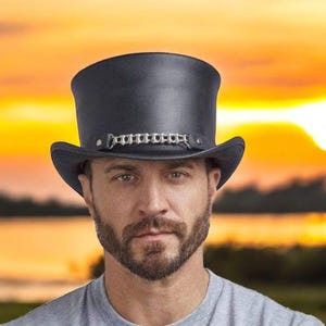 Black Leather Top Hat - EI Dorado Handmade Bike Chain Band Steampunk Leather Hat - Steampunk Gothic Victorian Style - Biker&#39;s Top Hat