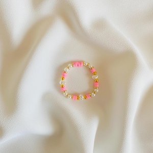 Pink pearl bracelet