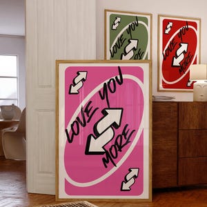 Trendy Love You More print roze muurkunst roze speelkaart poster girly afdrukbare preppy muur decor Gen Z instant digitale download kunst 67
