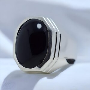 Handcrafted Mens Black Agate Ring: 925 Sterling Silver Yemeni Aqeeq