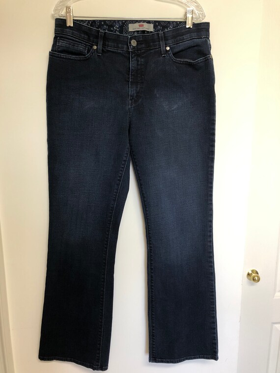 size 12 levi jeans womens