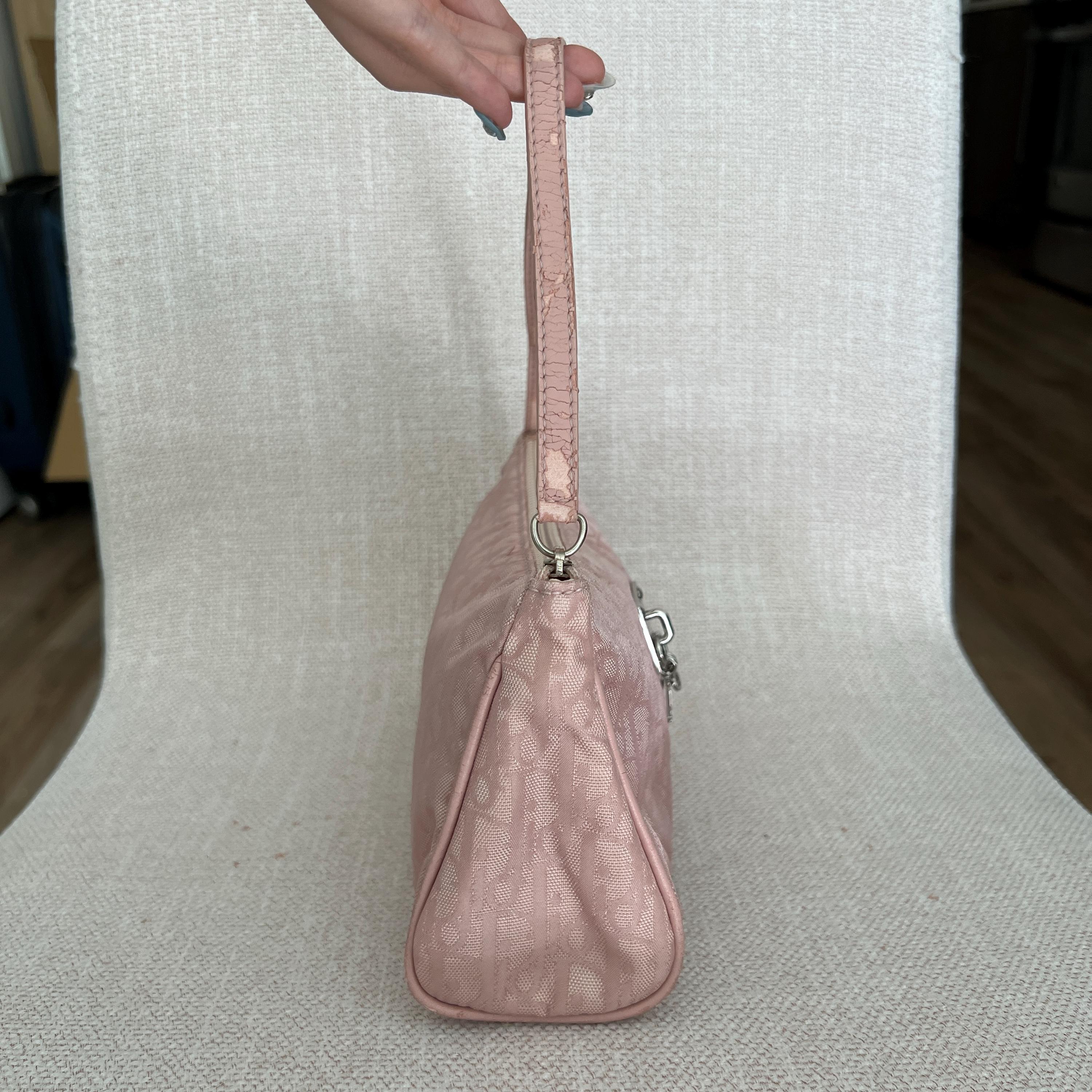 Dior monogram pochette hotsell