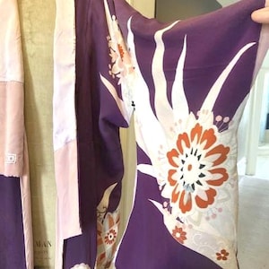 Rare and stunning antique/vintage heavy crepe silk Japanese kimono from the 1920s/1930s.