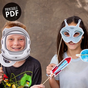 21 Astronaut PRINTABLE Photo Booth Props, Rocket Space Centerpieces Cake Toppers - Editable Text &gt;&gt; Instant Download | Paper and Cake