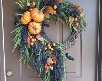 Elegant Cascading Sawgrass Halloween Wreath with Pumpkins and Bats, Black & Orange Front Door Wreath, Spooky Halloween Door Decor for Fall