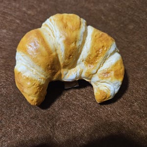 Croissant Hairpin