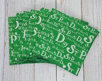 St Patricks Day Print, Lunch Napkins, Shamrocks, Lunchbox or Dinner Napkins, Beverage or Snack Napkins, Irish Napkins, 12 Inch, Set of 6