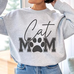 Cat Mom Crewneck Sweatshirt, Cozy Fashion for Cat Lovers, Gift for Pet Owners, Gift for Animal Lovers
