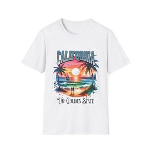 Californie - T-shirt graphique The Golden State. Chemises de plage et de coucher de soleil, destination touristique, t-shirt d&#39;été coloré et amusant sur la plage pittoresque