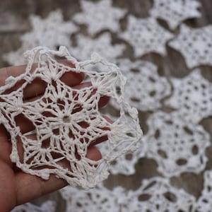 set Starched Hand Crochet White Christmas Snowflakes Motifs Doilies Ornaments 3.5 image 2