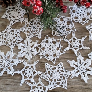 set Starched Hand Crochet White Christmas Snowflakes Motifs Doilies Ornaments 3.5 image 7