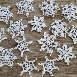 set Starched Hand Crochet White Christmas Snowflakes Motifs Doilies Ornaments 3.5 image 9