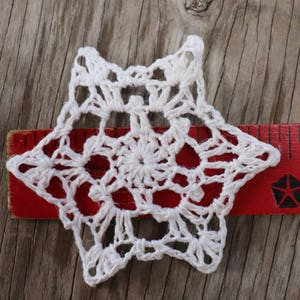 set Starched Hand Crochet White Christmas Snowflakes Motifs Doilies Ornaments 3.5 image 4