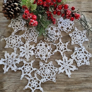 set Starched Hand Crochet  White Christmas Snowflakes Motifs Doilies Ornaments 3.5"