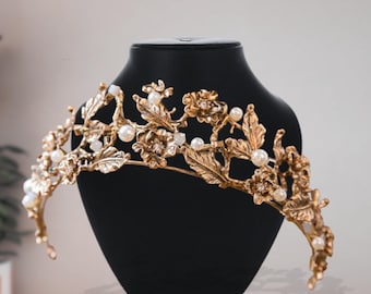 Vintage Gold Pearl Bridal Tiara Crown, Wedding Vintage Headpiece, Princess Bride Hair Jewelry, Halloween